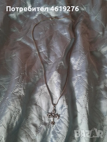 Продавам кръстче 