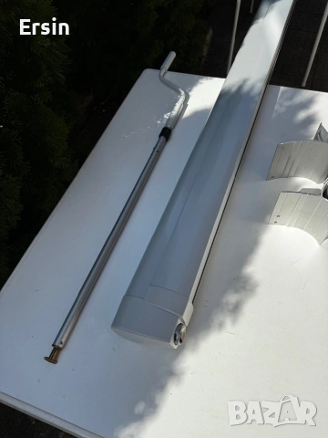 Тента Thule Omnistor 2.60 метрова (Оригинална за VW T5/T6) (30.03.22) , снимка 11 - Палатки - 53831537