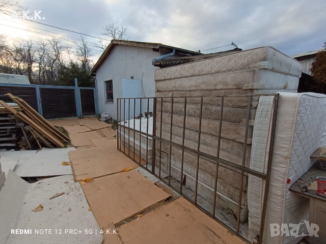 Продавам метална рамка за врата, ограда, легло, параван, парапет, снимка 12 - Входни врати - 53433179