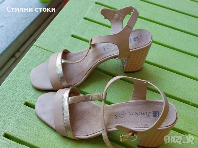 Розови сандали 38 номер