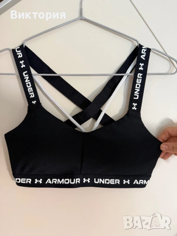 Спортна бюстие under armour