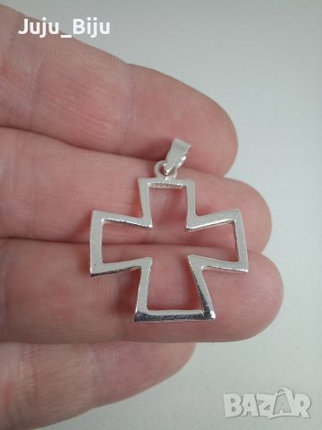Сребърен кръст, дължина с вербилото 3,5см. , снимка 1 - Колиета, медальони, синджири - 46082326