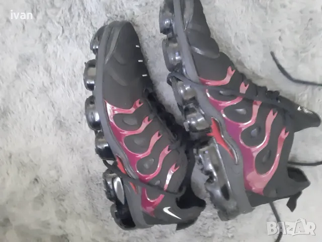 Nike air vapormax plus**, снимка 2 - Маратонки - 47716318