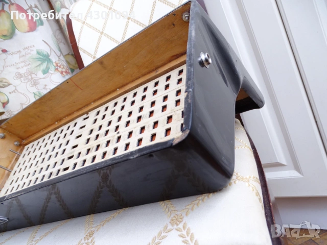 Корпус за Акордеон Weltmeister Stella 96 баса, снимка 9 - Акордеони - 53103700