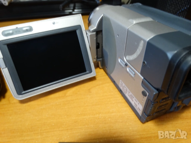 две цифрови камери SONY ..., снимка 9 - Камери - 54179119