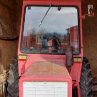 трактор и плуг в тополовградска област, снимка 2 - Селскостопанска техника - 45783746