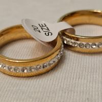 Стилен комплект от 2 броя пръстени с цирконии от медицинска стомана, снимка 2 - Пръстени - 45662895