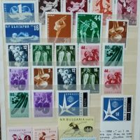Класьор с марки България 1949/60 г., снимка 12 - Филателия - 45324626