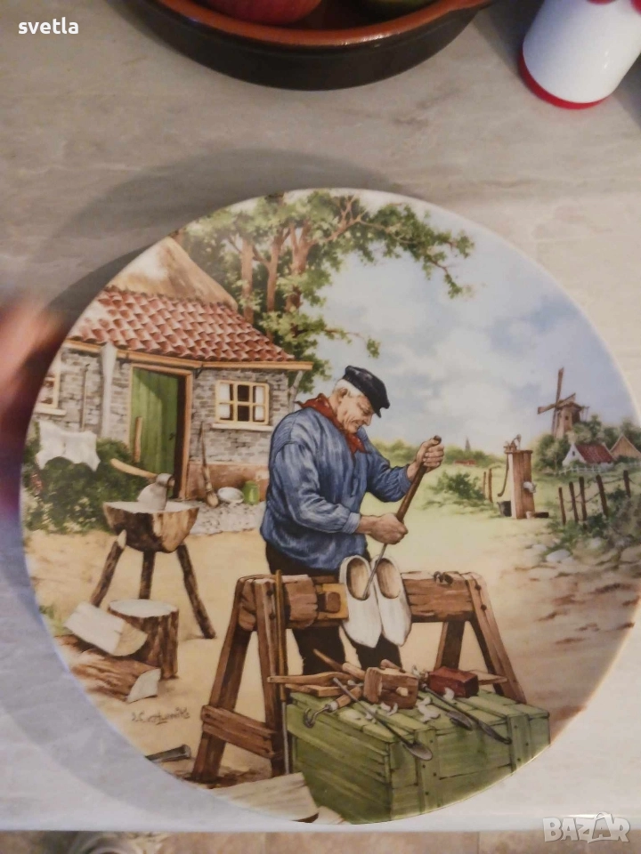 Порцеланова чиния за стена-25см., снимка 1