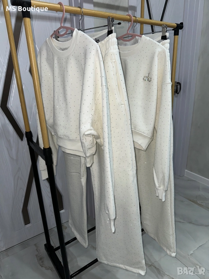 Ватиран комплект ,,alo’’ с камъчета, снимка 1