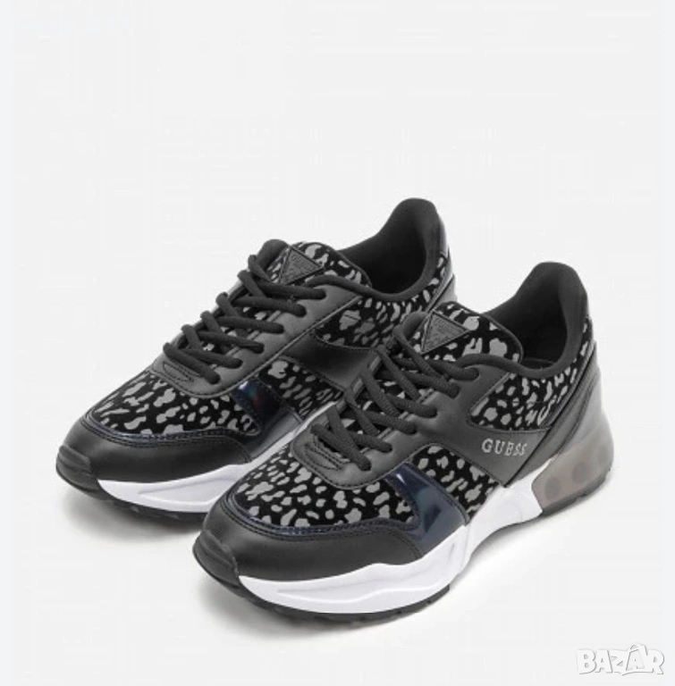 Оригинални сникърси Guess, снимка 1