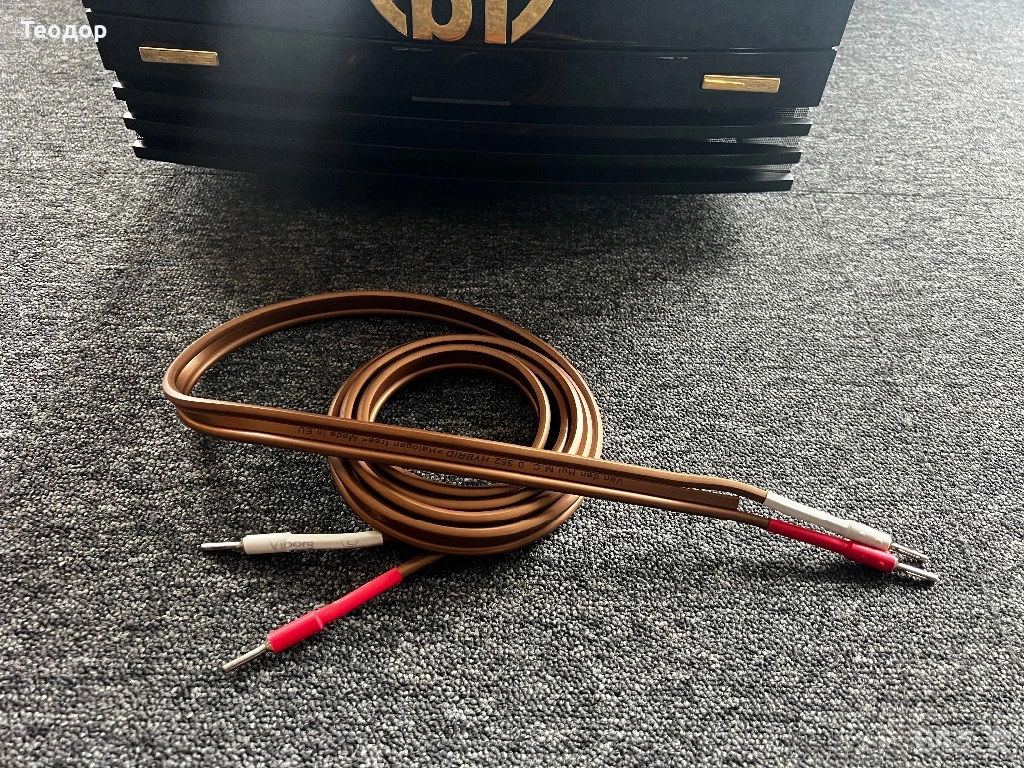 КАБЕЛ ЗА ТОНКОЛОНИ VAN DEN HUL D-352 +VIBORG VB401S BANANA КОНЕКТОР 8броя СЪС СРЕБЪРНО ПОКРИТИЕ, снимка 1