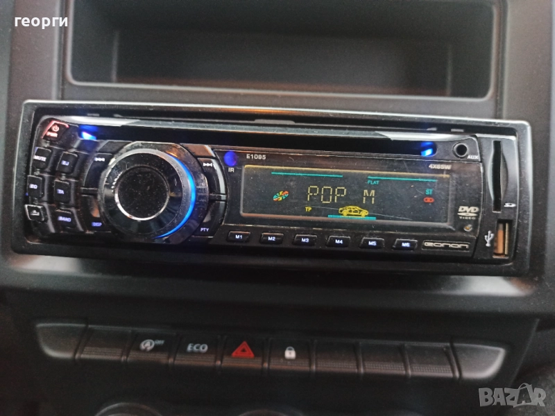 Продавам авто радио с диск, снимка 1