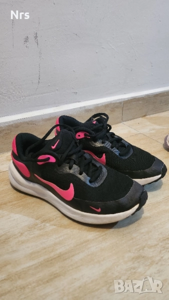 Детски обувки NIKE 'REVOLUTION 7' розово / черно, снимка 1