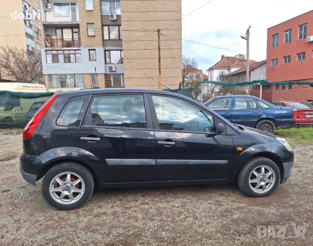 Форд Фиеста 1.3 -75кс.бензин 2006г. Климатик, снимка 5 - Автомобили и джипове - 52219600