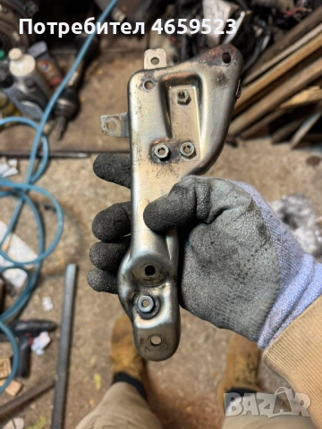 Планка за двигател на Мерцедес Mercedes 2.2Cdi само за 10лв. А6510901041, снимка 2 - Части - 52544089