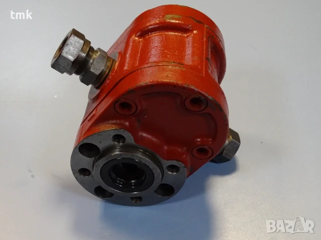 Хидравлична помпа TOS JHZJ 40/76 Hydraulic gear pump 1400min-1 80Bar, снимка 9 - Резервни части за машини - 50938841