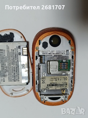 телефон Моторола U6, снимка 4 - LG - 52355275