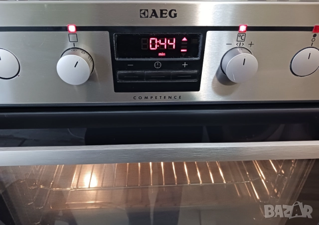 Печка за вграждане с керамичен плот AEG , снимка 4 - Печки, фурни - 52414975