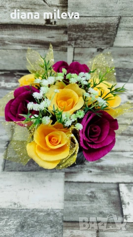 Кашпа с рози от креп хартия!!