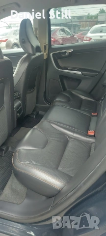 Volvo XC60 2.4D AWD Xenon Automatic 4, снимка 17 - Автомобили и джипове - 53881443