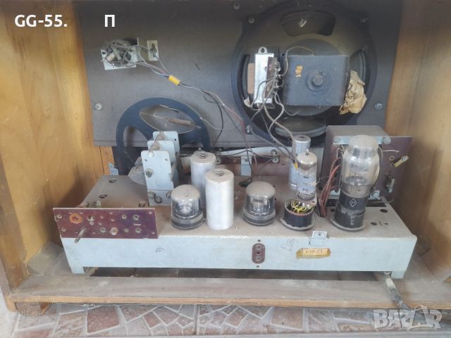 Радио апарати, снимка 2 - Антикварни и старинни предмети - 46041476