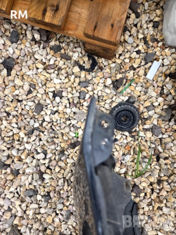 Предна броня за VW GOLF5, снимка 5 - Части - 53241148