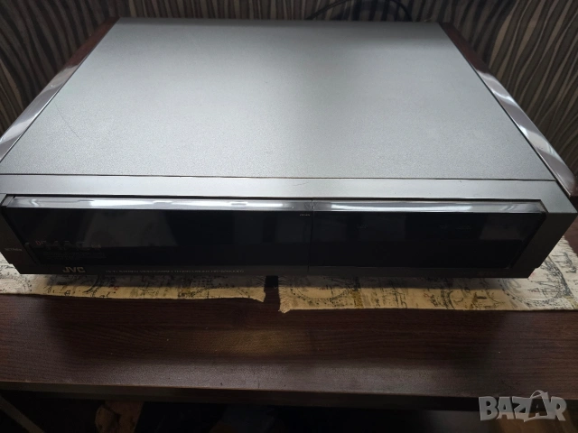 Продавам Видео JVC NR-HR-S9000eg, снимка 2 - Плейъри, домашно кино, прожектори - 53931961