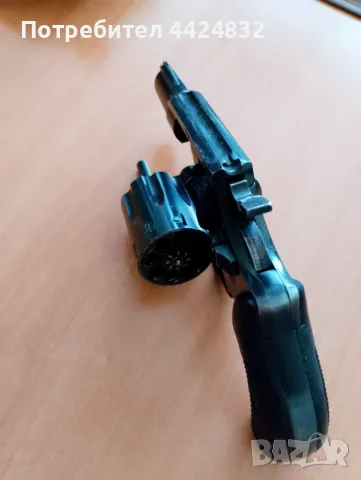 Револвер Arminius 22 lr, снимка 2 - Бойно оръжие - 49625026