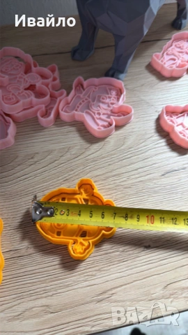 Комплект формички за сладки "Миньоните" (Minions) – 3 броя, снимка 5 - Форми - 54224874