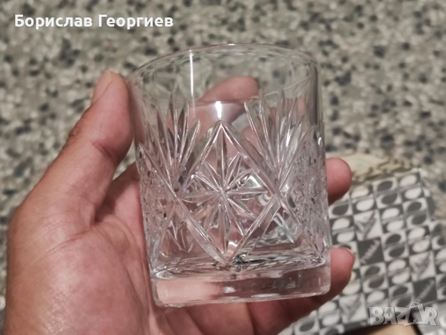 Нов стар комплект от шест кристални чаши за уиски, снимка 2 - Чаши - 51972729