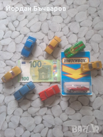 Търся стари метални колички 1981г - 1995г. производство! 