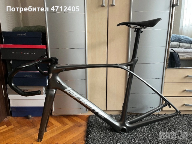 Карбонова шосейна рамка Lapierre.