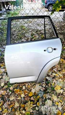 Продавам задна врата за Тойота Рав4 3 генерация, снимка 4 - Части - 53579027