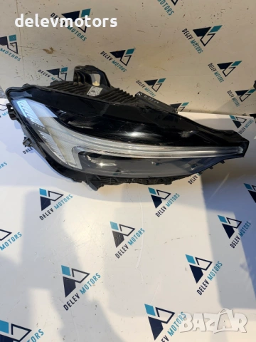 32404710 led десен фар от Volvo XC60 2 B5 Mild-Hybrid AWD 2.0 дизел, двигател D420T2, 235 кс., 4x4, , снимка 5 - Части - 53663479