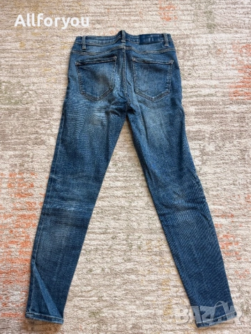 Дамски дънки Stradivarius , снимка 3 - Дънки - 53850458