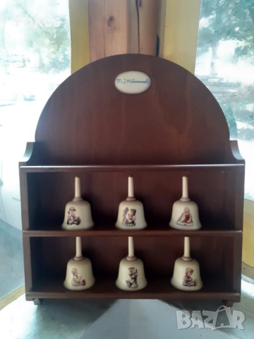 Колекция камбанки порцелан на Goebel с дъска