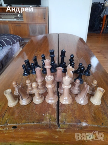 Стари фигури за шах