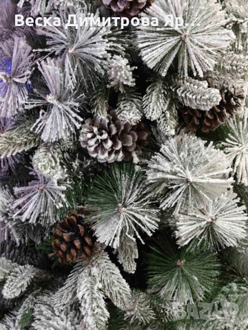 Изкуствено борче/елха със заскрежени иглички и шишарки, снимка 5 - Декорация за дома - 52658911