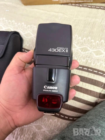 Продавам външна светкавица Canon Speedlite 430EX II – Перфектно осветление за впечатляващи снимки, снимка 10 - Фотоапарати - 54111692