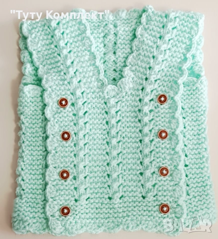 Продавам ръчно плетени елечета и терлици , снимка 4 - Жилетки и елечета за бебе - 53331957