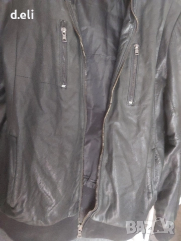 Две кожени якетаCalvin Klein Original Size L/ ARMANI Original 100% Кожа Мъжко яке, снимка 16 - Якета - 52226034