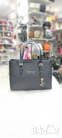 чанти 32х25см tommy hilfiger louis vuitton michael kors chanel gucci tommy hilfiger , снимка 15 - Чанти - 51458189