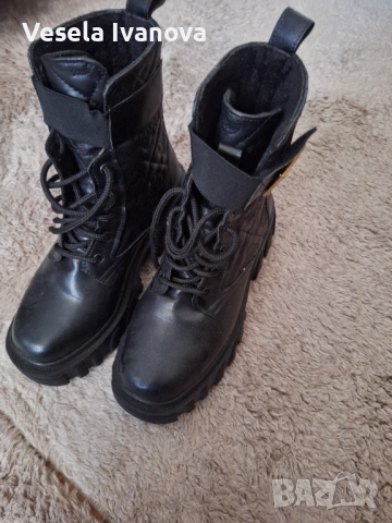 Дамски боти 