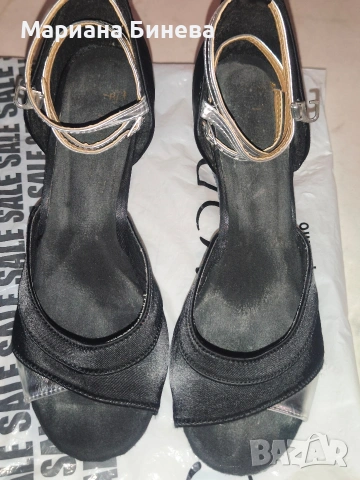 Обувки за латино танци 