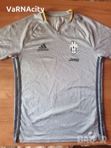 Juventus size S, снимка 1 - Тениски - 46219248