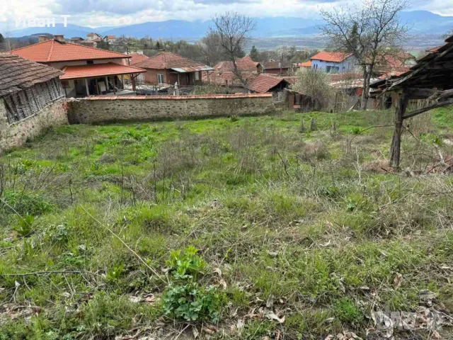 ПРОДАВА Къща в с.Шипочано област Кюстендил, снимка 2 - Къщи - 49697587