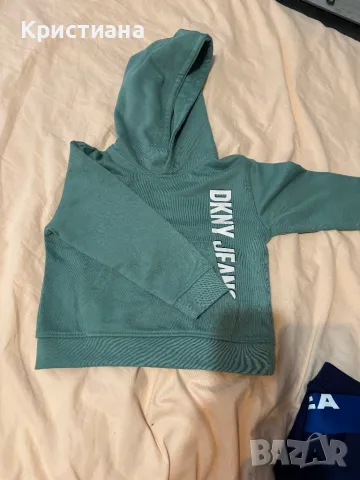 DKNY бебешка блузка с качулка, снимка 1