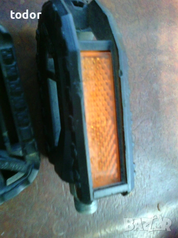 продавам фар халоген,стопче седалка с колчето италия, снимка 8 - Части за велосипеди - 53745766