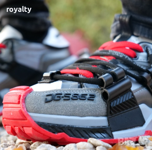 Дамски сникърси- Dolce&Gabbana- черно, сиво и червено, снимка 3 - Маратонки - 51632204